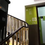 Hostal Raval Rooms